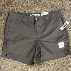 NWT Gray/Grey Old Navy Everyday Shorts, 5” length, Women’s size 8